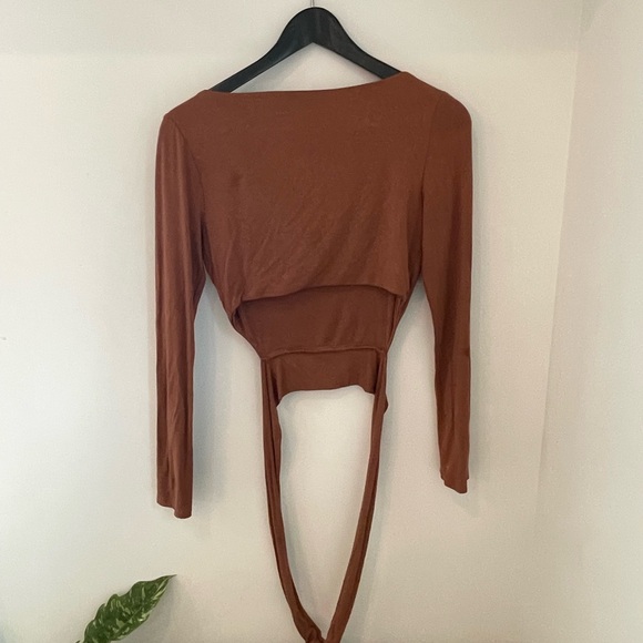 Final Touch modal soft long sleeve tie crop top - Picture 2 of 3